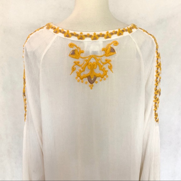 For the Republic Bohemian Embroidered Tunic Top - Picture 6 of 9